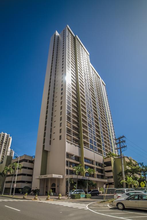 Waikiki Sunset - 1 Bedroom - Close To Beach And Free Parking! Honolulu Exterior photo