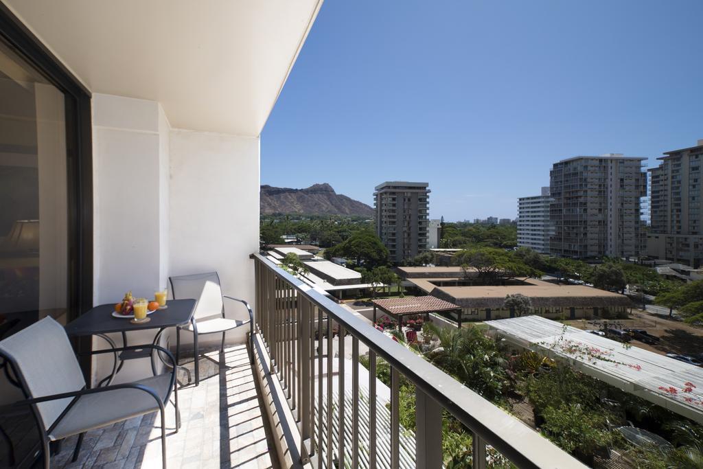 Waikiki Sunset Mountain View Near Beach With Parking Honolulu Exterior photo
